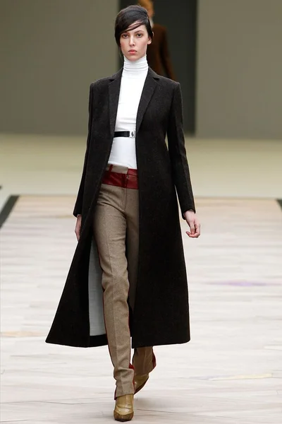 Look 1